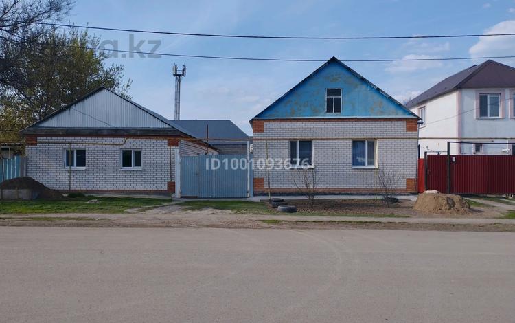 Жеке үй · 6 бөлме · 150 м², Даулеткерея — Елизарова пересекает, бағасы: 45 млн ₸ в Уральске — фото 2