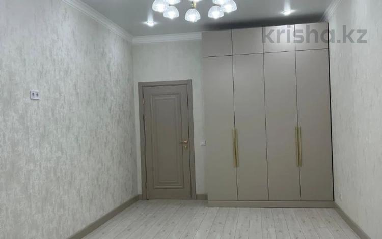 2-комнатная квартира · 90 м² · 4/5 этаж, мкр. Алтын орда 7н за 42.5 млн ₸ в Актобе — фото 2