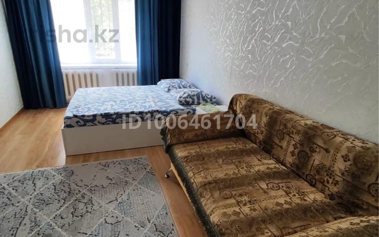 1-бөлмелі пәтер · 45 м² · 1/10 қабат, мкр Кунаева 67 — Абулхаир Хана, бағасы: 10 000 ₸ в Уральске — фото 2