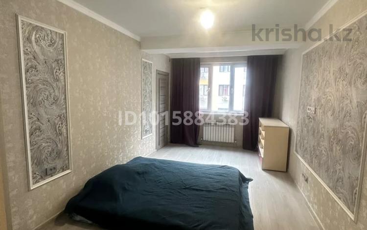 3-бөлмелі пәтер · 72 м² · 2/5 қабат, Халиуллина 196/1 к1, бағасы: 45 млн ₸ в Алматы, Медеуский р-н — фото 2