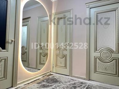 4-комнатная квартира · 69.8 м² · 2/5 этаж, Проспект Жамбыла 123 за 250 000 〒 в Таразе