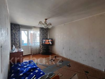 2-комнатная квартира, 56 м², 9/9 этаж, Камзина за ~ 14.3 млн 〒 в Павлодаре