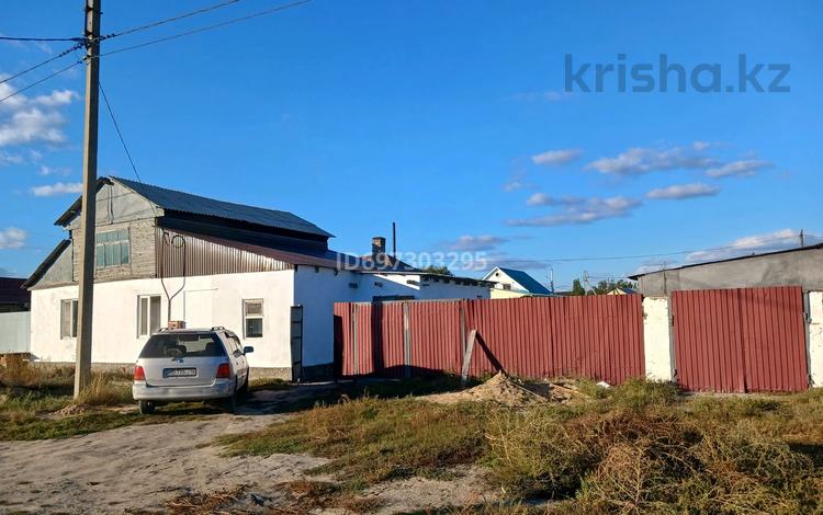 Отдельный дом · 4 комнаты · 108 м² · 10 сот., Жибек жолы 35 — Тарбагатайская за 11 млн 〒 в Семее — фото 2