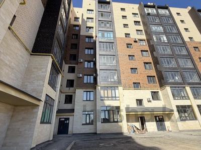 2-бөлмелі пәтер · 65 м² · 5/9 қабат, Ескі аэропорт ш/а., Жуманиязова 120, бағасы: 140 000 ₸ в Уральске, мкр Старый Аэропорт
