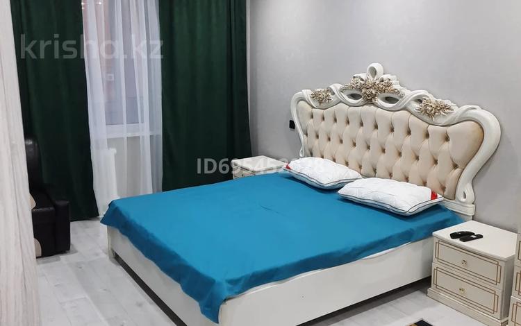 1-комнатная квартира · 56 м² · 4/5 этаж, мкр 4, Мкрн 4 — Женис/Абулхаирхана за 1 500 ₸ в Уральске — фото 5