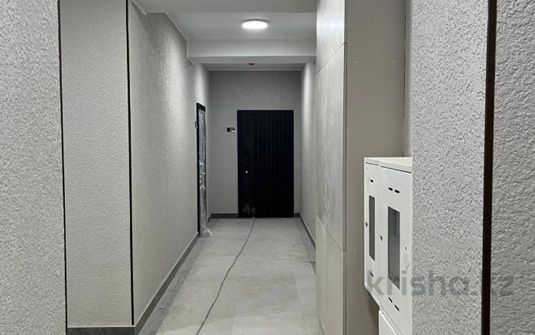 1-бөлмелі пәтер · 46 м² · 3/13 қабат, Степной 2 ш/а., бағасы: 20.9 млн ₸ в Караганде, Казыбек би р-н — фото 10