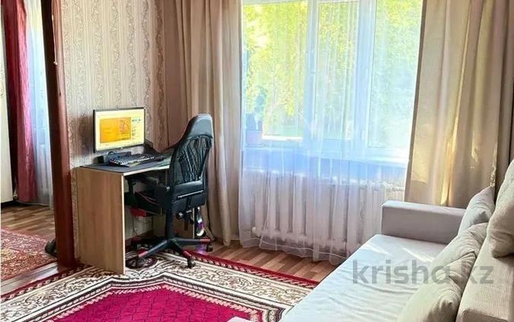 2-бөлмелі пәтер · 43 м² · 1/5 қабат, пр. Момышулы, бағасы: 7 млн ₸ в Темиртау — фото 2