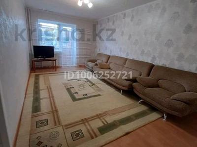 3-комнатная квартира · 80 м² · 3/6 этаж, Садовая 100 е — За 15 магазин , закрытый двор рядом 16 сад и несколько частных садов. Школа 7 за 230 000 〒 в Костанае