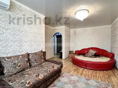 1-комнатная квартира, 35 м², 2/5 этаж посуточно, Жумабаева 101 за 12 000 〒 в Петропавловске