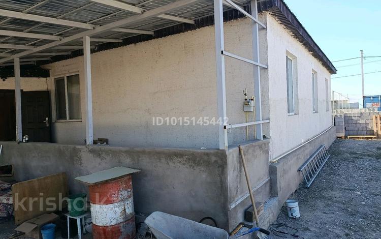 Часть дома · 4 комнаты · 300 м² · 16 сот., мкр Акбулым, Далная карасу 95 — 55 конечная за 150 млн ₸ в Таразе — фото 2