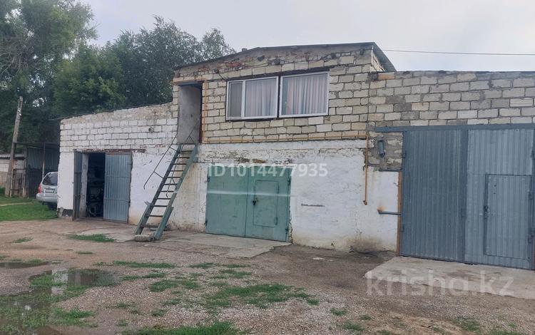 Гараж · 280 м² · Железнодорожный 40, бағасы: 100 000 ₸ в Актобе, мкр Москва — фото 2