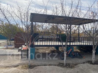 Часть дома · 3 комнаты · 100 м² · 10 сот., Рахат 187 — Нурберген карабашев за 12.5 млн ₸ в Жанаозен