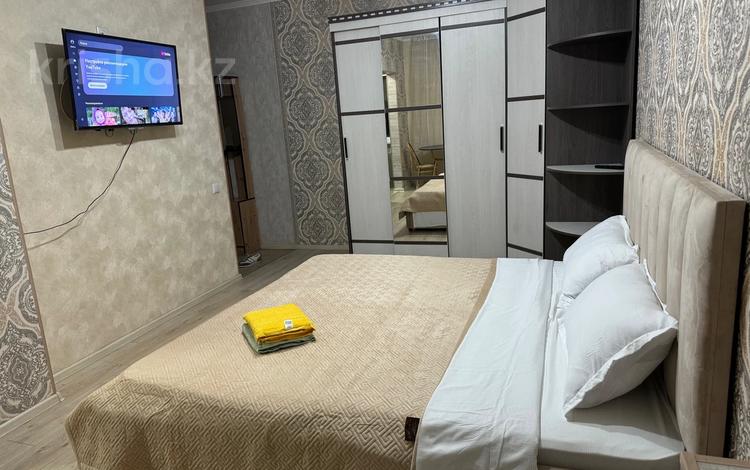 1-комнатная квартира · 35 м² · 2/3 этаж, Тауке Хана 65 за 11 000 ₸ в Шымкенте — фото 2