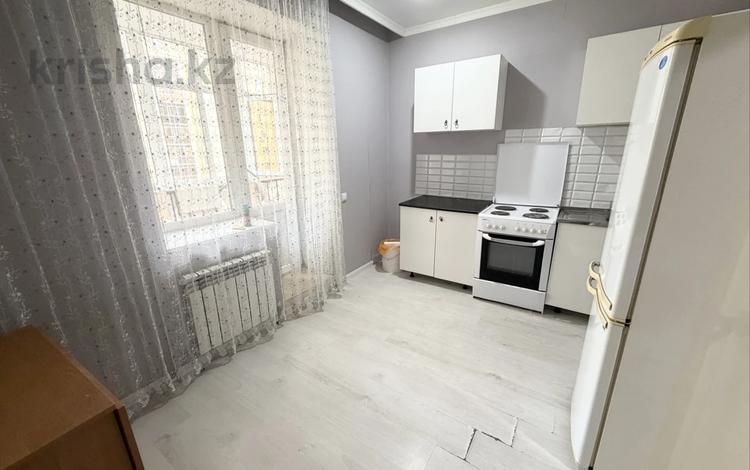 1-бөлмелі пәтер · 40 м² · 3/10 қабат, Куйши Дина 46/1 — Абылай хана, бағасы: 170 000 ₸ в Астане, Алматы р-н — фото 2