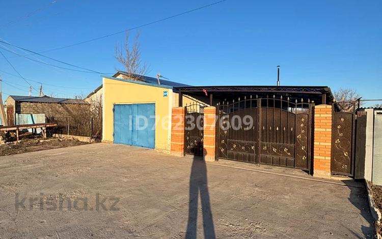 Жеке үй · 4 бөлме · 180 м² · 10 жүзд., Совхозная 32/1 — Бывшая буденного, бағасы: 18 млн ₸ в Аксае — фото 2