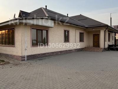 Отдельный дом · 4 комнаты · 200 м² · 400 сот., 11 линия за ~ 981.1 млн ₸ в Алматы, Наурызбайский р-н