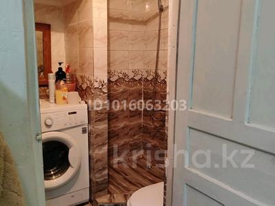 1-комнатная квартира · 11.2 м² · 2/5 этаж, мкр Каратау 37 А — возле Фиркан карзинака остановка школа садик корзинкатмагазин за 5.8 млн ₸ в Таразе