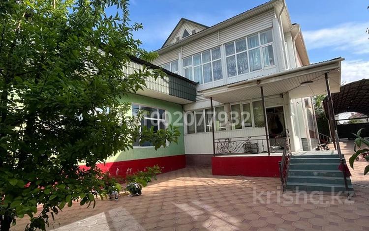 Отдельный дом · 12 комнат · 420 м² · 8 сот., мкр Самал-2 998 — Аргынбекова 30 за 150 млн ₸ в Шымкенте, Абайский р-н — фото 2