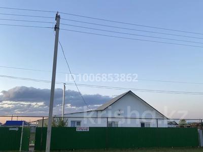 Жеке үй · 3 бөлме · 65 м² · 10 сот., Акселен 52 — Акжайык, бағасы: 10.2 млн 〒 в Аксае