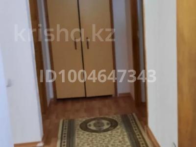 2-бөлмелі пәтер · 54 м² · 2/5 қабат, Абдыразакова 15, бағасы: 25 млн ₸ в Шымкенте, Аль-Фарабийский р-н