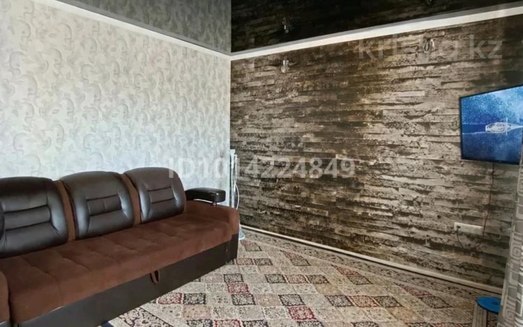 3-комнатная квартира · 69.7 м² · 8/9 этаж, Шмидта 9/1 — Центр, площадь, набережная за 21 млн ₸ в Семее — фото 2