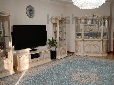 4-комнатная квартира · 173.7 м² · 10/17 этаж, Кенесары 69А за 76 млн ₸ в Астане, р-н Байконур
