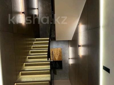 6-комнатная квартира · 400 м², мкр Каргалы, Рыскулбекова 19 за 2.2 млн 〒 в Алматы, Наурызбайский р-н