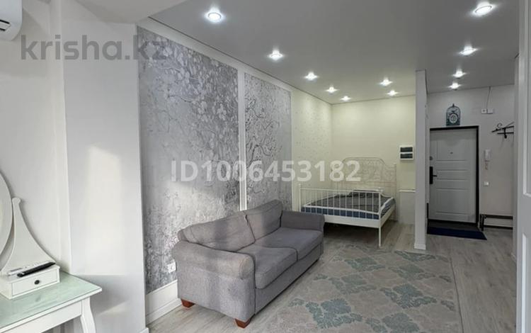 1-комнатная квартира · 40 м², Есенова 160/3 за 260 000 ₸ в Алматы, Жетысуский р-н — фото 2