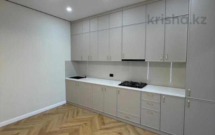2-комнатная квартира · 70 м² · 4/5 этаж, мкр. Алтын орда, ораз татеулы за 31 млн ₸ в Актобе — фото 2