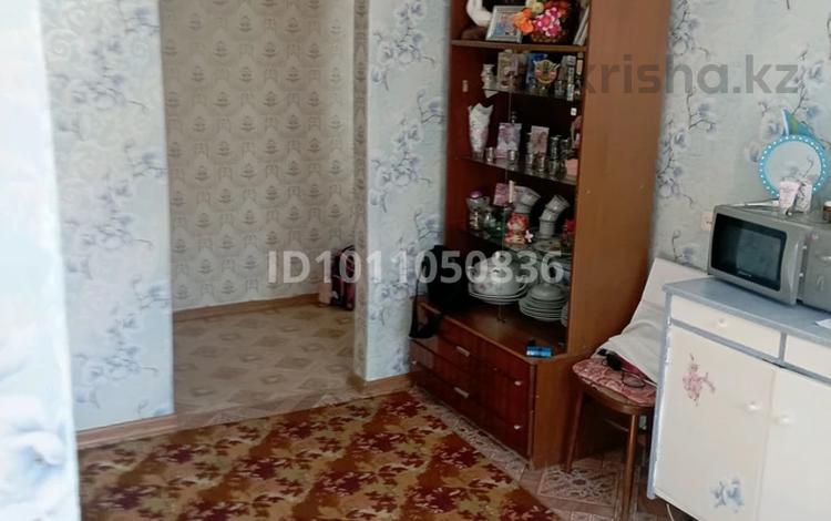 3-комнатная квартира · 58.4 м² · 1/5 этаж, Сейитова 1/1 — 20 школа за 17.5 млн ₸ в Уральске — фото 2