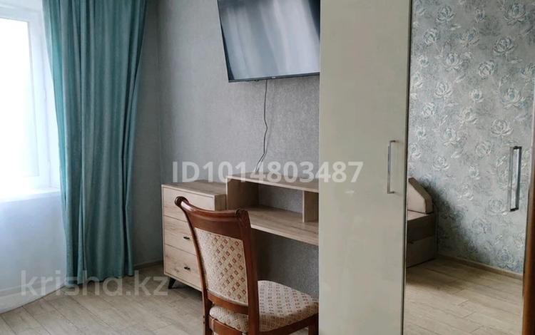 2-бөлмелі пәтер · 50 м² · 4/9 қабат, Строитель ш/а. 29, бағасы: 22 млн ₸ в Уральске, мкр Строитель — фото 2