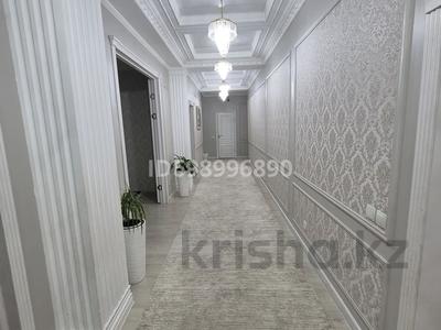 4-комнатная квартира · 143 м² · 9/14 этаж, 17-й мкр, ​17-й микрорайон 6 за 79 млн 〒 в Актау