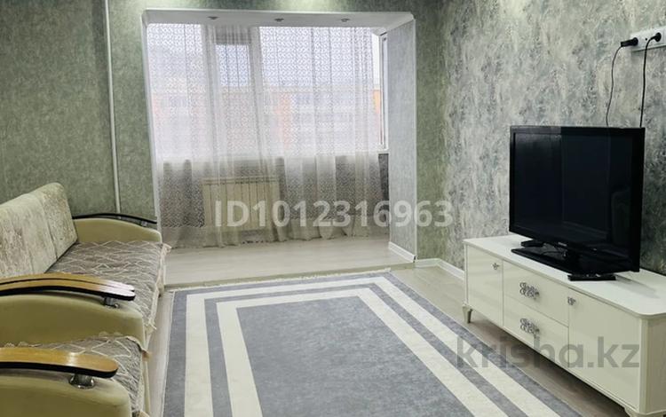 3-комнатная квартира · 67 м² · 4/5 этаж, Сазда-1, Абулхайыр хана за 23.5 млн 〒 в Актобе — фото 2