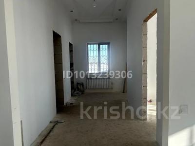 Отдельный дом · 5 комнат · 180 м² · 10 сот., 19 за 50 млн ₸ в Нурлы