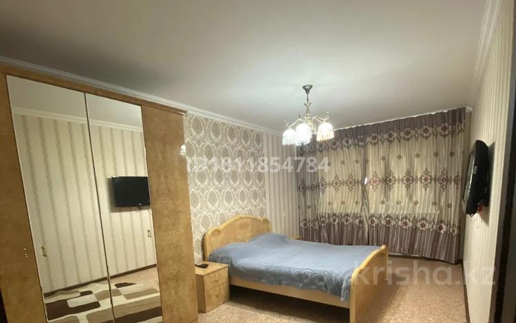2-комнатная квартира · 47.9 м² · 2/5 этаж, ул. Язева за 13 000 ₸ в Караганде, Казыбек би р-н — фото 2