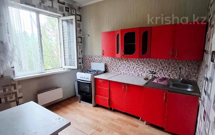 1-комнатная квартира · 40 м² · 2/6 этаж, мкр Кокжиек за 20 млн ₸ в Алматы, Жетысуский р-н — фото 5