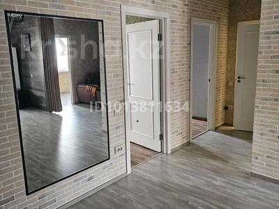 4-бөлмелі пәтер · 85 м² · 10/10 қабат, мкр Аксай-3А — Толe би- Момышулы, бағасы: 300 000 ₸ в Алматы, Ауэзовский р-н