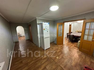 Үйдің бір бөлігі · 3 бөлме · 120 м², Майкудук 4 — Архитектурноя, бағасы: 200 000 〒 в Караганде, Алихана Бокейханова р-н