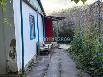 Аренда домов или дач в Астане: Дача · 3 комнаты · 30 м² · помесячно, Железнодорожник 1 — Айтматова за 30 000 〒 Дача · 3 комнаты · 30 м² · помесячно, Железнодорожник 1 — Айтматова за 30 000 〒 в Астане
