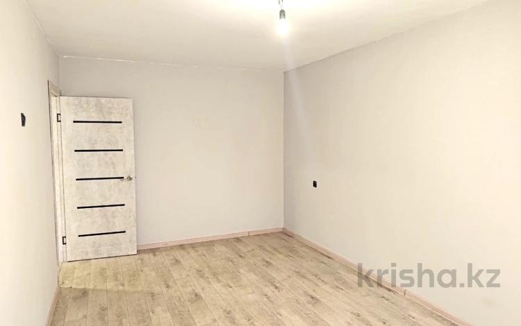 3-бөлмелі пәтер · 62 м² · 4/5 қабат, 23-шағынаудан 5, бағасы: 15.8 млн ₸ в Караганде, Алихана Бокейханова р-н — фото 2