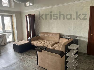 2-бөлмелі пәтер · 50 м² · 3/5 қабат, Чернышевского 89 — Магизин Консул, бағасы: 100 000 〒 в Темиртау