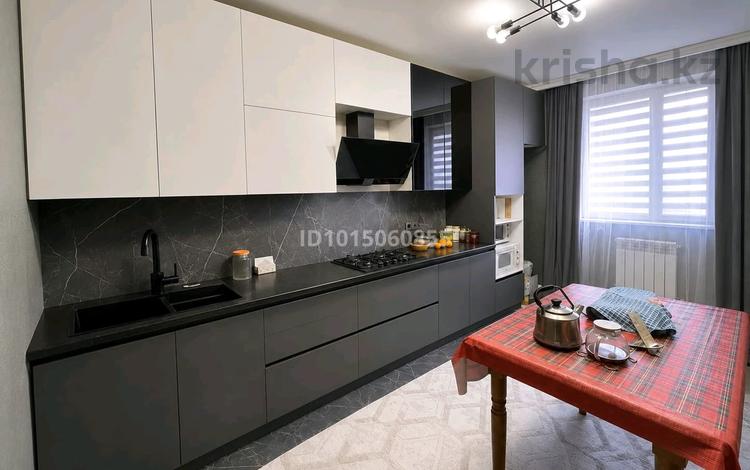 3-комнатная квартира · 110 м² · 3/5 этаж, 19-й мкр 14\2 за 28.5 млн ₸ в Актау — фото 2