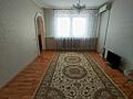 3-комнатная квартира, 80 м², 4/9 этаж, 10 мик 2 — Алтындар за 28 млн 〒 в Аксае — фото 10