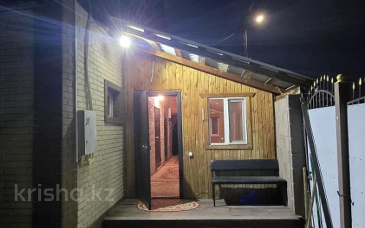 Жеке үй · 3 бөлме · 68.6 м² · 15 сот., Байсеитовой, бағасы: 27 млн ₸ в Усть-Каменогорске — фото 2