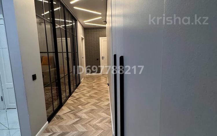 3-комнатная квартира, 90 м², 3/12 этаж, Коктерек за 69 млн 〒 в Алматы, Наурызбайский р-н — фото 2