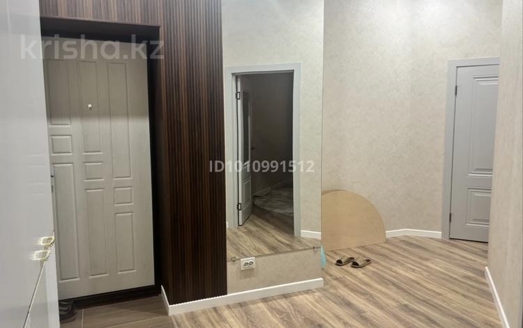 2-бөлмелі пәтер · 60 м² · 5/7 қабат, 17-ш/а. 110, бағасы: 22 млн ₸ в Актау, 17-й мкр — фото 2