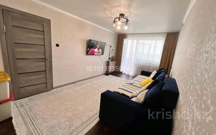 2-комнатная квартира · 52 м² · 9/9 этаж, Набережная 39 за 11.5 млн ₸ в Аксу — фото 2