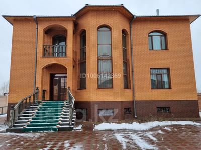 Отдельный дом · 9 комнат · 500 м² · 10 сот., мкр Михайловка , Ботанический за 350 млн 〒 в Караганде, Казыбек би р-н