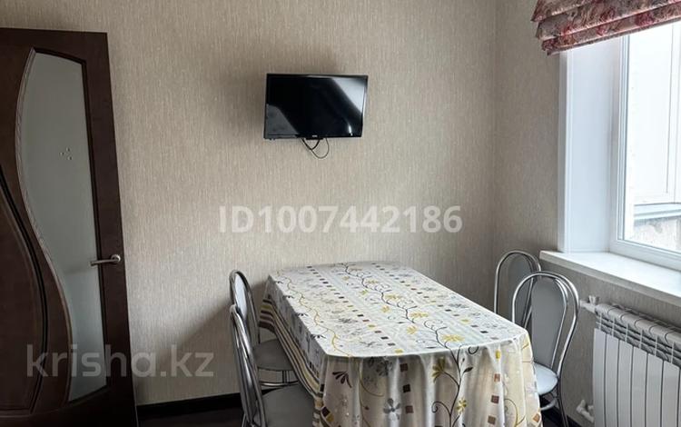 4-бөлмелі пәтер · 98 м² · 3/9 қабат, мкр Юго-Восток, Мкр Степной 4 25, бағасы: 37 млн ₸ в Караганде, Казыбек би р-н — фото 2