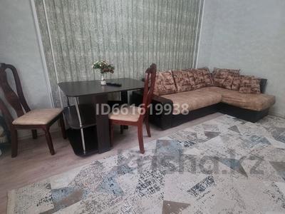 2-комнатная квартира · 44 м² · 2/4 этаж, Толе би 56 — Желтоксан, ТарГу, Цум, Журек за 13 000 ₸ в Таразе